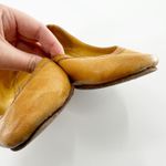 Frye Carson Ballet Flat Cognac Yellow Leather Pull-On Women's Size 7.5M FLAW Photo 6