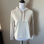 Vuori  Womens Halo Essential Hoodie Sweatshirt Lightweight Medium Light Grey Photo 1
