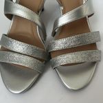 Naturalizer  Women’s TAIMI DRESS SANDAL Silver metallic glitter Size 8.5M ♟️ Photo 2