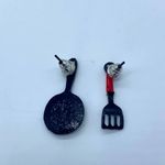 NEW fashion earrings fried egg in pan & spoon Photo 3