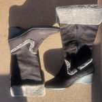 Life style Black woman Size 9 Faux Suede Wedge Boots Faux Fur Trim Zip Up Photo 0