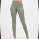 Spanx  Twill Skinny Cargo Pants Size 1X EUC #5937 Photo 1