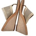 UGG  White Solena Perforated Leather Thong Heels Sandals Size 6.5 Photo 2