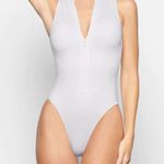 SKIMS  MARBLE SWIM ZIP FRONT SLEEVELESS ONE PIECE SIZE XS SWIMSUIT MONOKINI NWT Photo 0