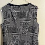 Akris Punto Black and White sleeveless tweed front zipper pockets Dress Photo 2