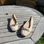 Easy Spirit  Brandi women’s leather ballet flats.‎  Size 8.5 Ivory. Photo 2