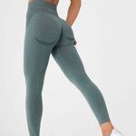 NVGTN Seamless Contour Leggings Photo 0