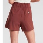 Athleta Skyline Short Il High Rise Belted Paperbag Waist Size 4 Photo 1