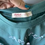 Romwe Tee Photo 1