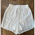 Princess Polly Women's White Lined Relaxed Shorts Sz 4 Beach Summer Coastal Soft Photo 0