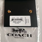 Coach NWT Daisy Dangle Drop Stud Earrings in Gold Photo 4