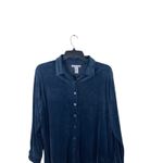 Hasting & Smith Women’s 1X Blue Velour Soft Plush Button Up Long Sleeve Top Photo 1