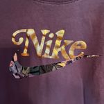 Nike Women’s Tee Photo 1