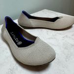 Women's Rothy's The Flat Size 9 Flax Gray Blue Trim Round Toe Photo 0