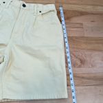 Eddie Bauer Vintage Light Yellow Women’s High Waisted Pleated Shorts Size 10 Photo 8