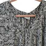 Sag Harbor Vintage  Top Medium Stretch Crinkle V-neck Flutter Sleeves Blouse Photo 6