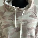 SO Camouflage Hoodie Sweatshirt in Pink Tones Size L Photo 6