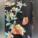 Torrid  Black Floral Short Sleeve Classic Fit V-Neck Pocket Tee Shirt - size 1 Photo 1