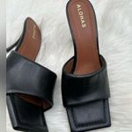 ALOHAS NEW  Black Puffy Mule Size 39 Square Toe Heels Photo 5