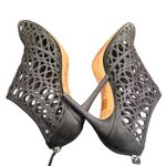 Alexandre Birman  Black Leather Cut Out Heels Size 40.5 Laser‎ Cut Peep Toe Shoes Photo 5