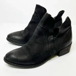 Seychelles  Womens Size‎ 5 Black Suede Deep V Side Booties Score Photo 0