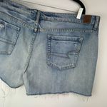 American Eagle  Distressed Shorts Sz 18 Light Medium Wash Denim Raw Hem Photo 7