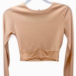 Pretty Little Thing  Woman’s Peach Colored Ribbed Long Sleeve Crop Top Size 8 Photo 3