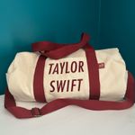 Taylor Swift  duffel Photo 1