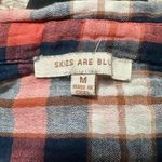 Skies Are Blue  Plaid button up shirt Size Medium Photo 6