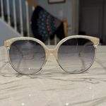 Chloé Chloe CE733S 109 Pearl/Champagne sunglasses with grey gradient lenses Photo 8