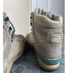 Vasque Hiking Boots Women's Size 6 GORE Photo 5