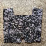 Lululemon Roses Abstract Align HR Pant 25" Size 4 Photo 2