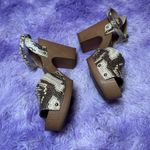 EXPRESS Chunky Tan Snakeskin Wedge Heels Strappy Women’s Thick Block Sandals 8M Photo 2