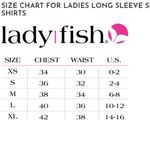 Lay Fish Shirt CAN BAIT MY OWN HOOK
LADYFISH UPF V-NECK UPF + 50 Sz S Photo 9
