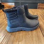 Eddie Bauer  Warm Lined Cushioned Siren Winter Boot Black Rubber Sz 9 New Photo 9