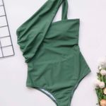 Boutique green one shoulder monokini Photo 2