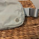 Lululemon  belt bag Photo 5