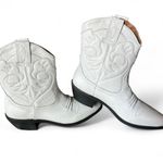 Urban Outfitters White Cowgirl Boots – Size 6, Never Worn! Photo 2