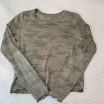 American Eagle AE Camo Long sleeve Photo 1