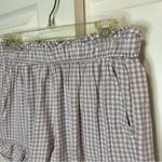 Hollister  Ultra High Rise Ruffled Shorts Photo 2