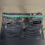 Miss Me Y2K  Embroidered Mid Rise Boyfriend Capri W28 Medium Wash Photo 7