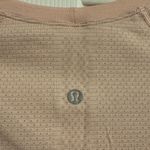Lululemon Athletica Swiftly Tech 2.0 short sleeve hip length Photo 3