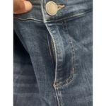 Liverpool Los Angeles Girlfriend Jean Photo 5