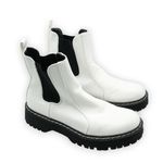 Sincerely Jules Women’s Chunky Chelsea Boots Size 8 Beige Cream Black Lug Sole Photo 0