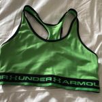 Under Armour Sports Bra / Workout Top Photo 0
