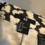H&M Black and White Cheetah Print Pencil Skirt Photo 4