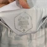 ASICS Women's White Camo Pull On Running Shorts With Lining Size XL Photo 4