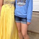 Sherri Hill Size 8 Yellow Prom Homecoming Dress. Photo 0