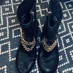 Sam & Libby  Boots  Photo 2