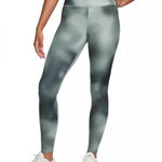 Nike  Dri Fit High Waist Leggings Size Medium Photo 0